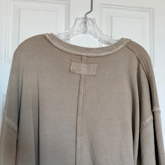 We the Free Venice V-Neck Sweatshirt, Fossil Island, L, NWT - Picture 13 of 16
